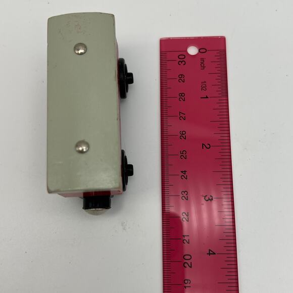 Thomas the Train & Friends Baggage Car Wooden Railway Gullane Red Gray 2003 Toy - Picture 5 of 6